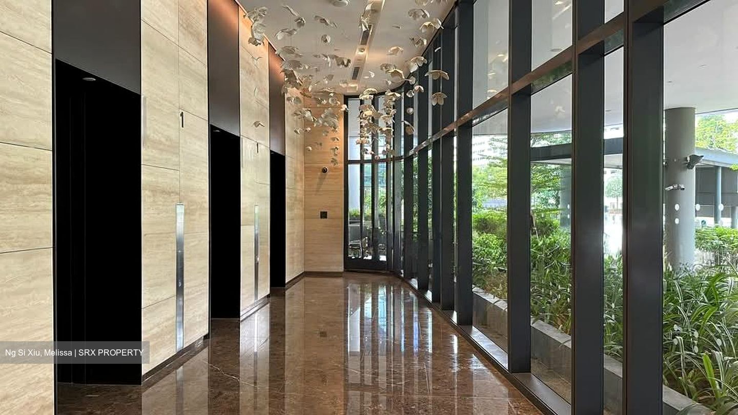 Woods Square (D25), Office #532696911